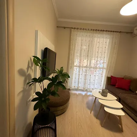 Tirana Apartment *